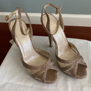 Caparros gold sparkly shimmer heels size 7